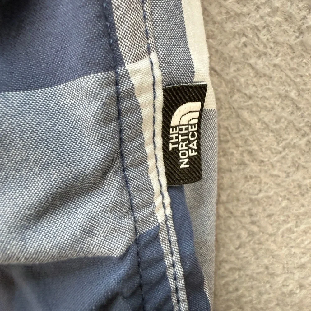 The North Face Shirt Short Sleeve Button Down Regular Fit Large Blue Plaid Nylon